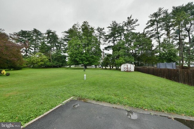Building Photo - 27 Bysher Ave
