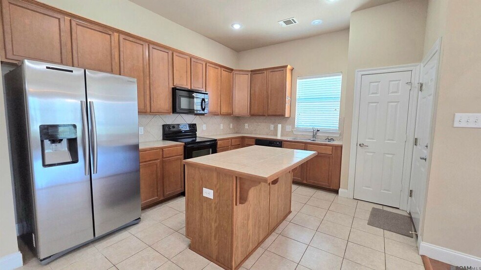 Building Photo - 16545 Antioch Ct