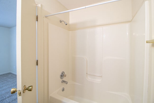 Building Photo - 3292 Tower Dr