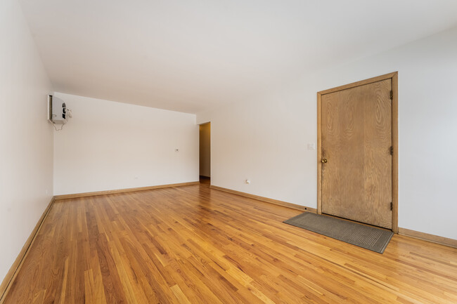 Building Photo - 4936 N Marmora Ave