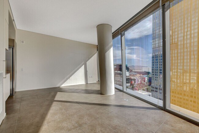 Building Photo - Veer Towers 1501E- 1Bd/1Ba Residence with Views of Waldorf Astoria/MGM/Airport