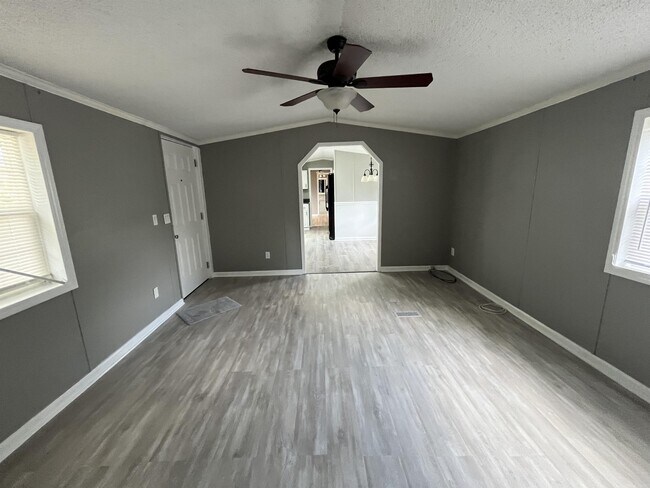 Building Photo - 62 Bennett Rd