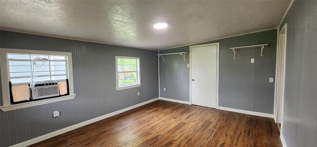 Building Photo - 5701 County Rd 288