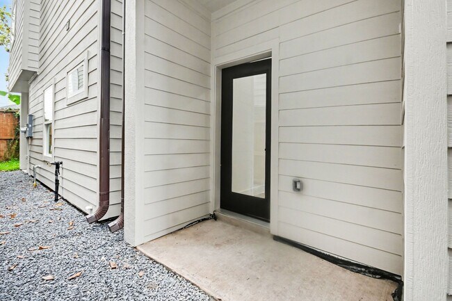 Building Photo - 119 Milby St