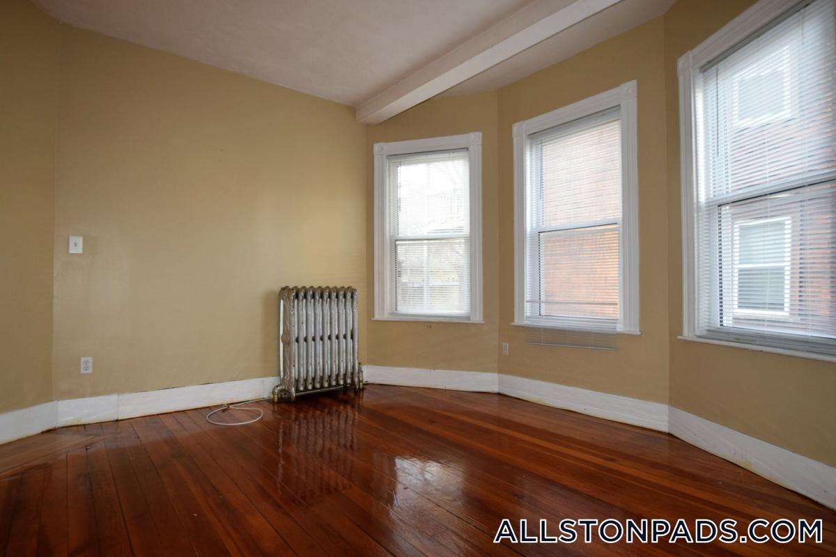 Building Photo - 6 Haskell St