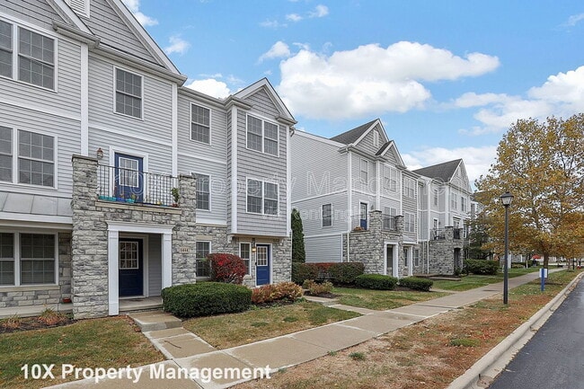 Building Photo - 1442 Bloomington Blvd