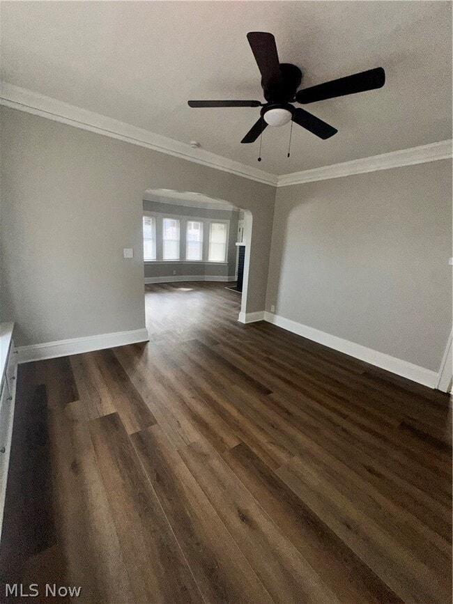 Building Photo - 1842 Colonnade Rd