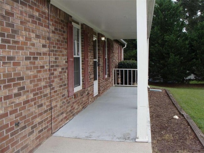 Building Photo - 3483 Fannin Dr