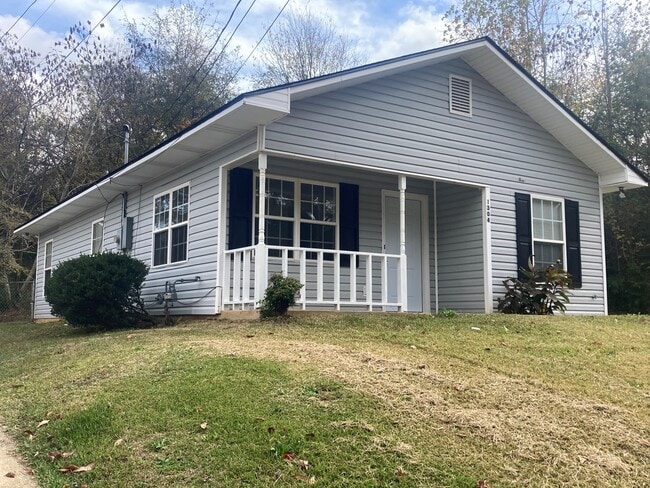 Building Photo - 1304 17th Ave