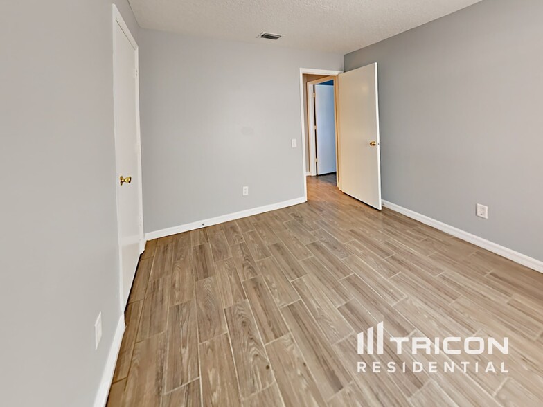 Building Photo - 1205 Tiger Wood Ct