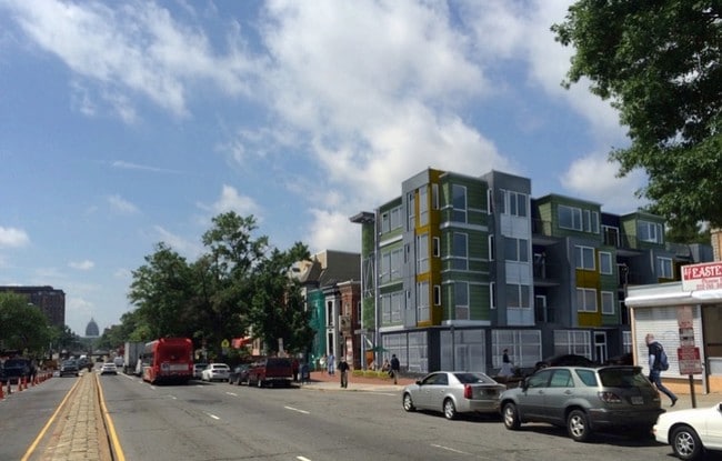 Building Photo - Cycle House