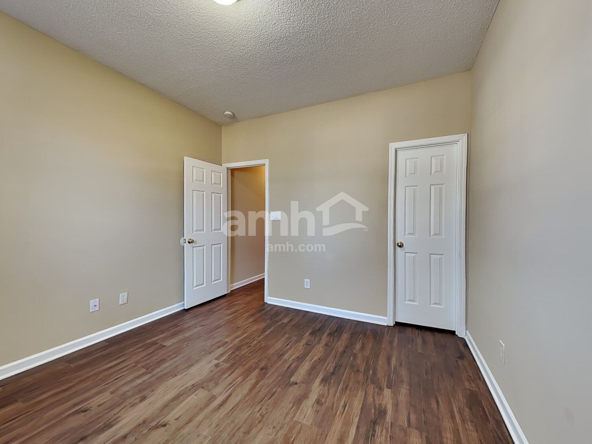 Building Photo - 6039 Willomere Cir