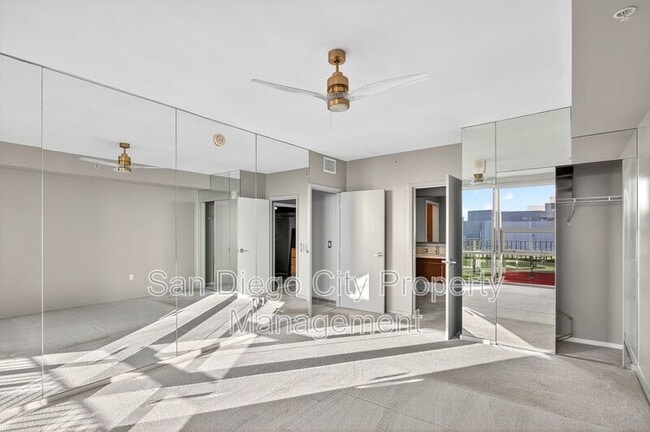 Building Photo - 321 Tenth Ave