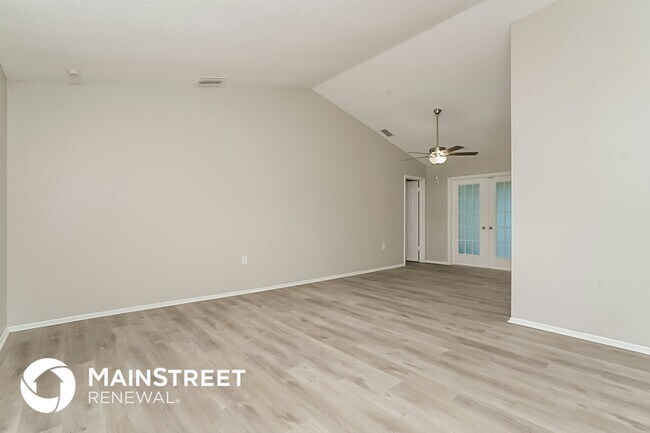 Building Photo - 8093 Pagoda Dr