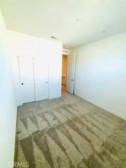 Building Photo - 42 Harmony Dr