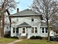 Building Photo - AVAILABLE NOW - 4 Bed, 2 Bath Chester Park...