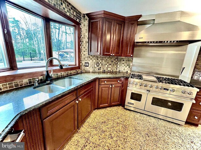 Building Photo - 54 Las Brisas Blvd