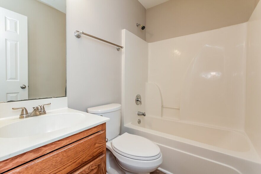 Building Photo - 4013 Fifendrum Ln