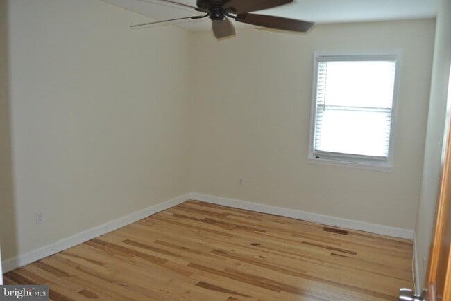 Building Photo - 6 Cobblestone Dr