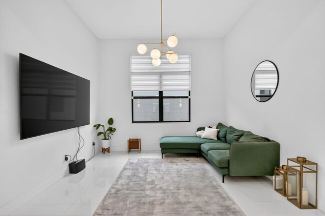 Building Photo - 10195 SW Latium Wy