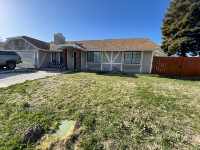 Building Photo - 1832 W Ave K11