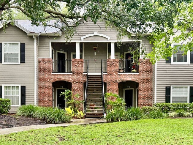 Building Photo - Turnkey and Move-in ready! Fully Furnished...