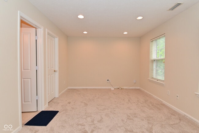 Building Photo - 11829 Esty Way