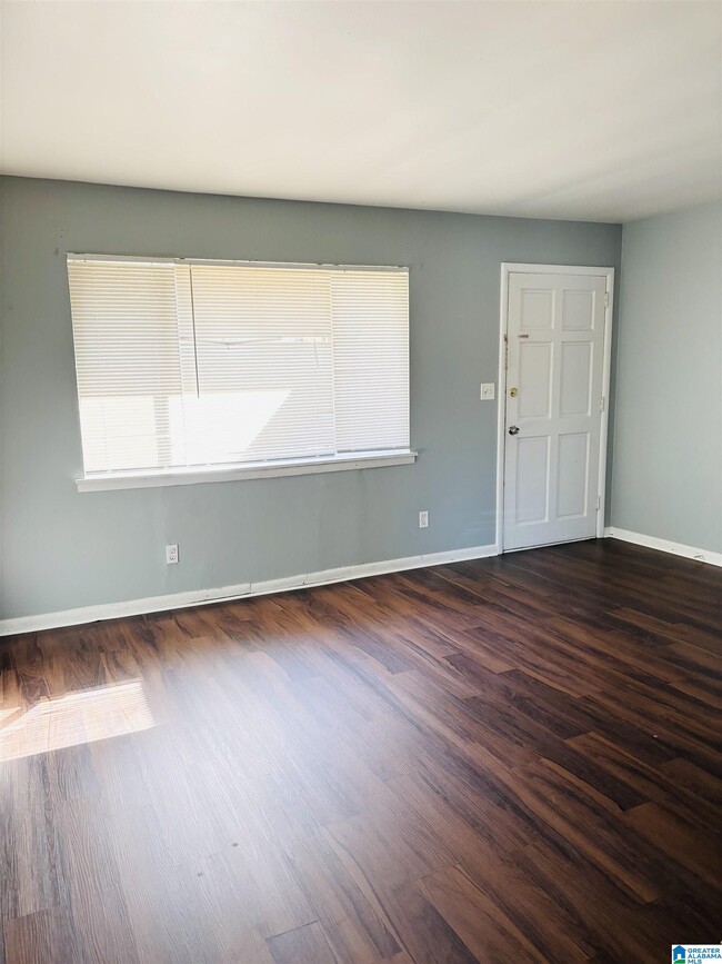 Building Photo - 7748 Rugby Ave