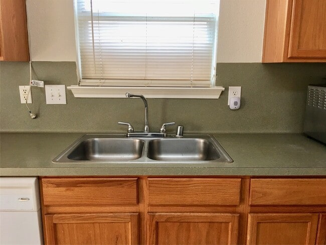 Building Photo - 5707 Highbury Ct