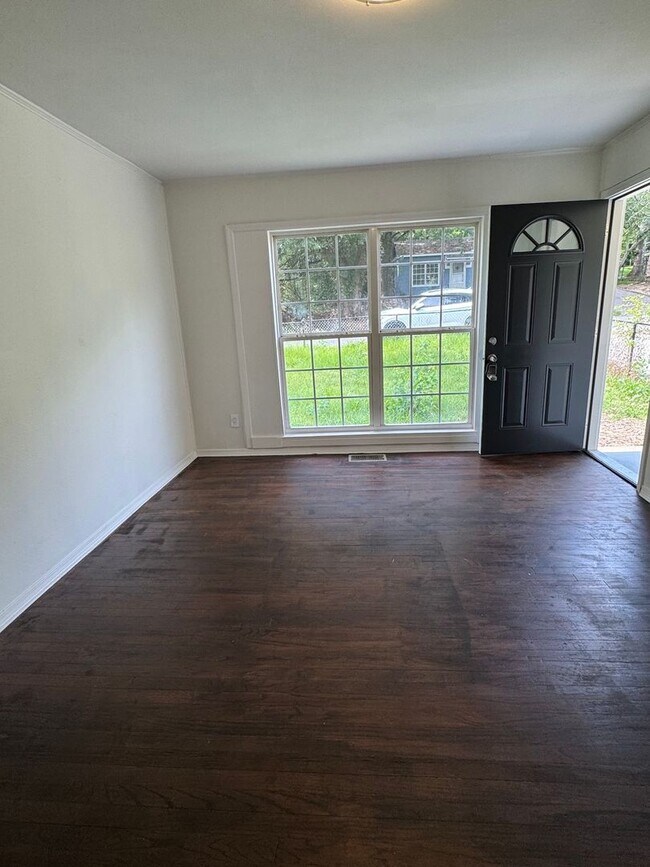Building Photo - 3923 Moffett Ct