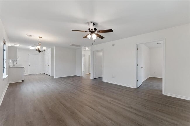 Building Photo - 11419 Roandale Dr