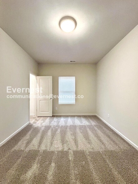 Building Photo - 312 N Correll St