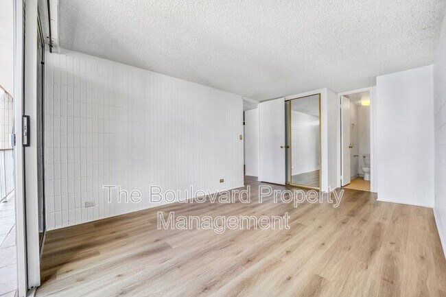 Building Photo - 5055 Likini St