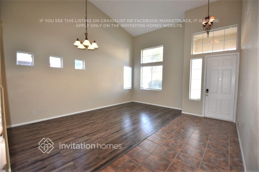 Building Photo - 4829 Soaring Springs Ave