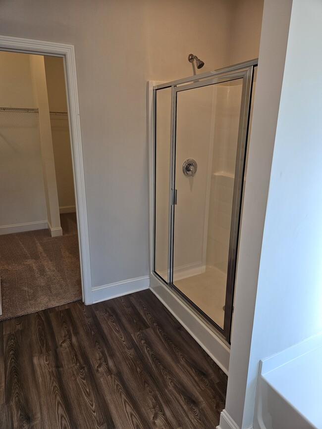 Building Photo - 212 Pine Is Ave