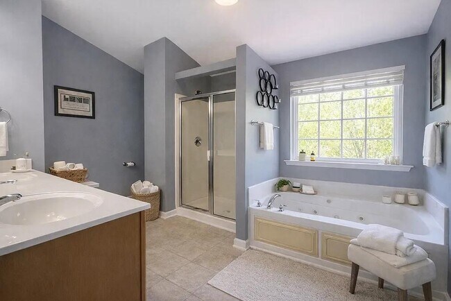 Building Photo - 108 Saybrook Rd