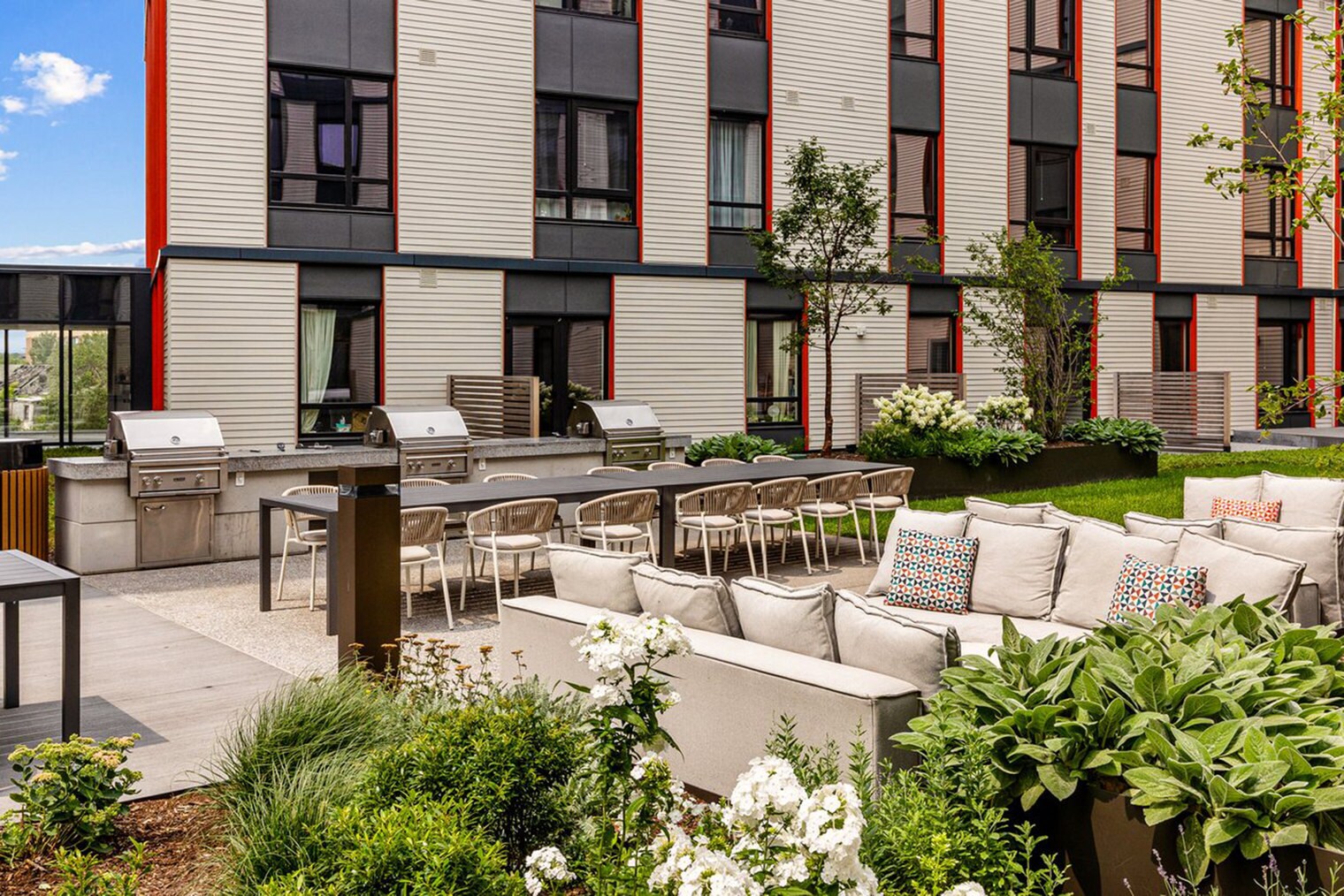 Building Photo - 270 Harvard St