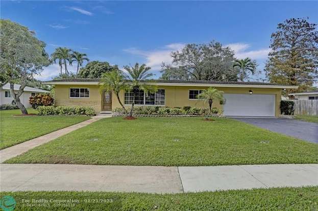 Building Photo - 361 SW 60th Ave