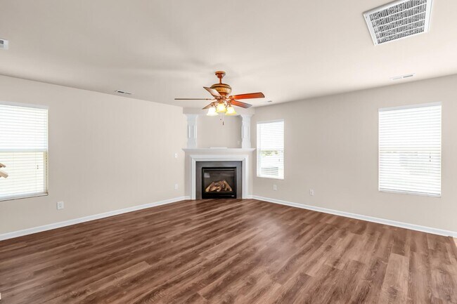 Building Photo - 2937 Westbury Ct