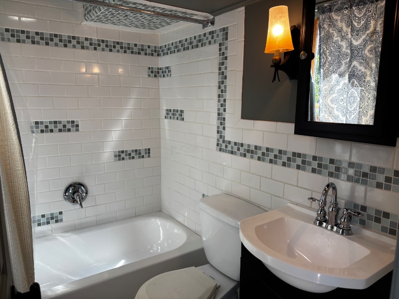 Building Photo - 201 Woodside Ave