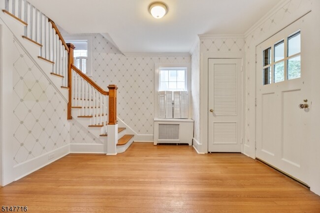 Building Photo - 136 Stanmore Pl