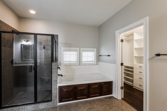 Building Photo - 103 Cattail Ct
