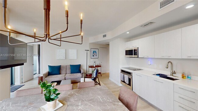 Building Photo - 55 SW 9th St