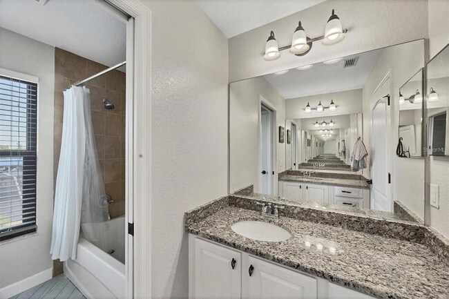 Building Photo - 15530 Aqua Cir