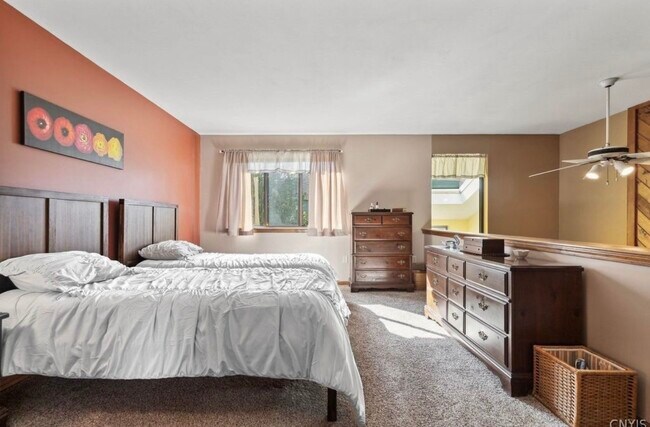 Building Photo - 8253 Honeysuckle Dr