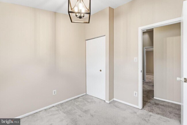 Building Photo - 41 Jones Falls Terrace