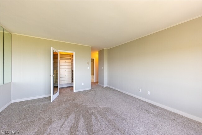 Building Photo - 1 Lakeshore Blvd