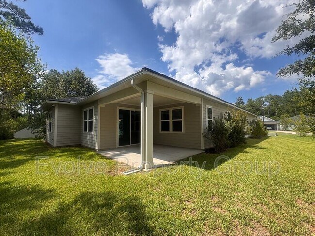 Building Photo - 231 Flach Dr