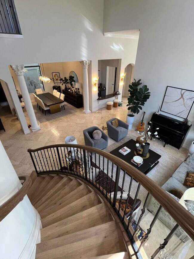 Building Photo - 17921 Villa Club Way