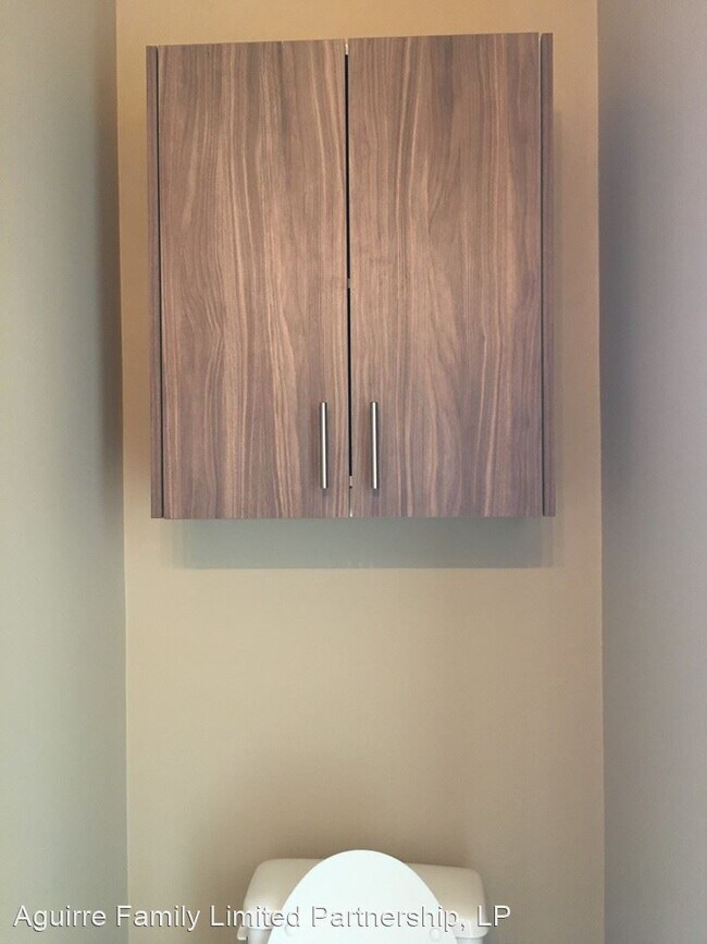 Building Photo - 2206 E Hwy 281